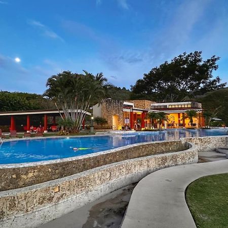 Cr Mariposa Rentals Comfortable Penthouse, Ac, Pool, Gym, Tennis Santa Ana  Ngoại thất bức ảnh
