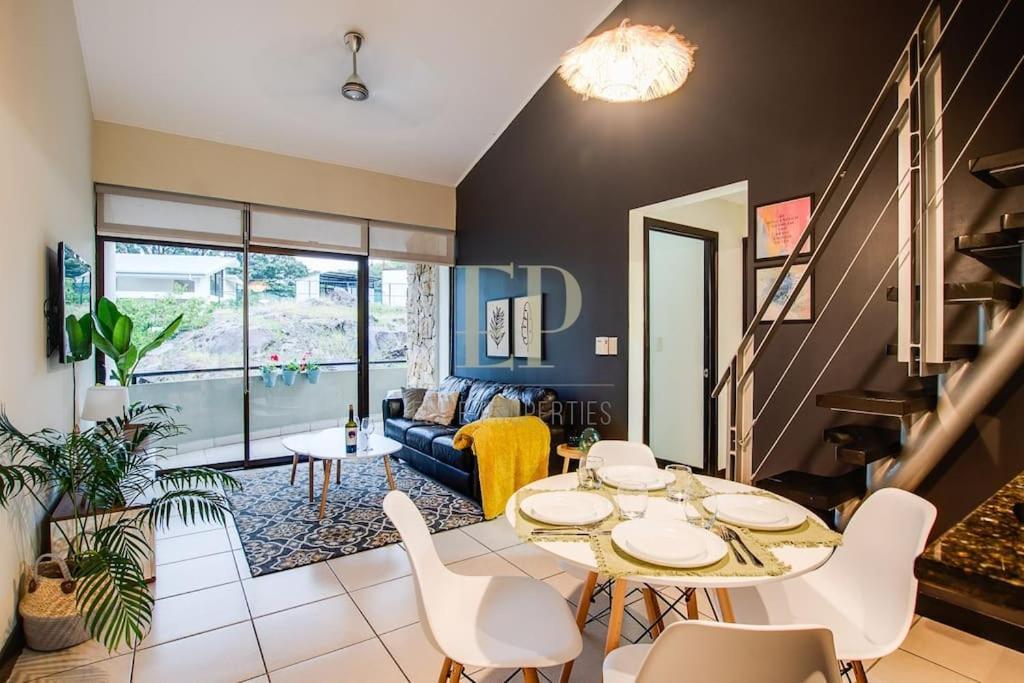 Cr Mariposa Rentals Comfortable Penthouse, Ac, Pool, Gym, Tennis Santa Ana  Ngoại thất bức ảnh