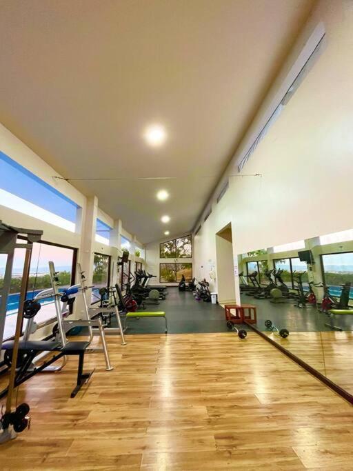 Cr Mariposa Rentals Comfortable Penthouse, Ac, Pool, Gym, Tennis Santa Ana  Ngoại thất bức ảnh