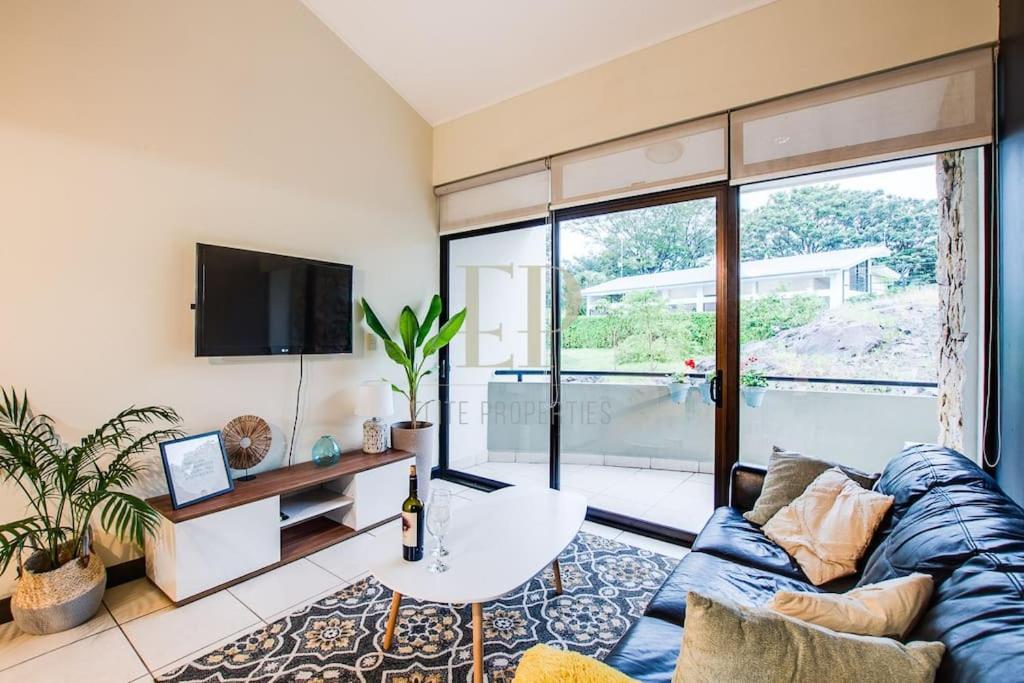 Cr Mariposa Rentals Comfortable Penthouse, Ac, Pool, Gym, Tennis Santa Ana  Ngoại thất bức ảnh